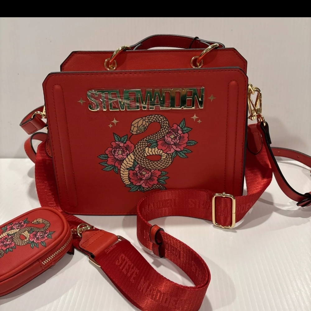 Steve Madden Red Crossbody multipocket Bag rare exlusive